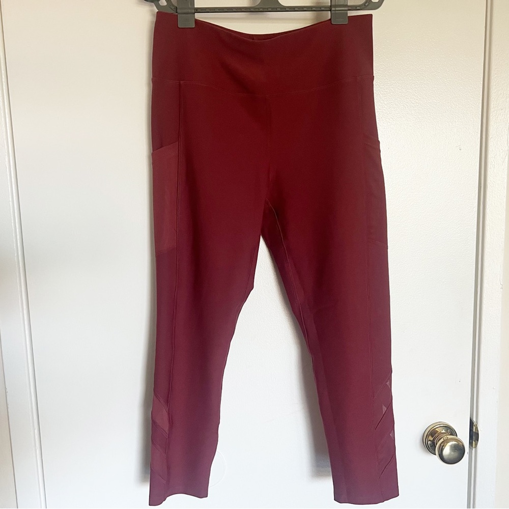 Mondetta High Waisted Red Capri Leggings Size M - Picture 3 of 5